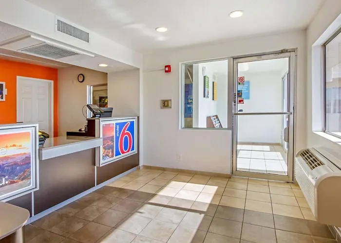6-phoenix, Az - North Bell Road