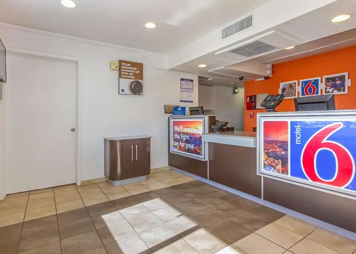 6-phoenix, Az - North Bell Road 3*