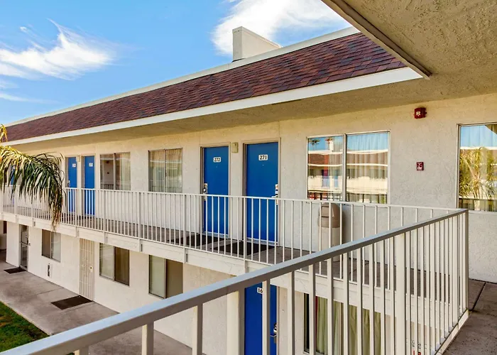 6-phoenix, Az - North Bell Road Hotel