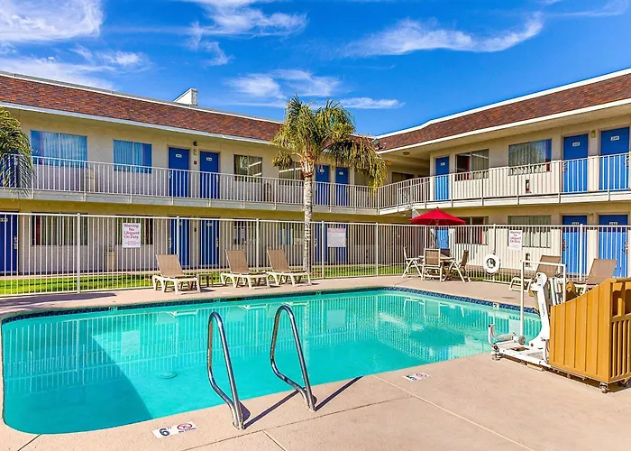 6-phoenix, Az - North Bell Road Hotel