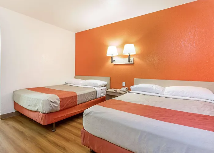 6-phoenix, Az - North Bell Road 3*