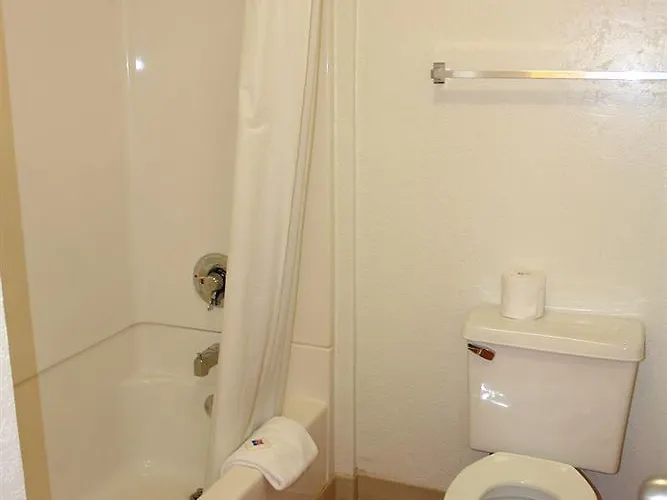 6-phoenix, Az - North Bell Road 3*