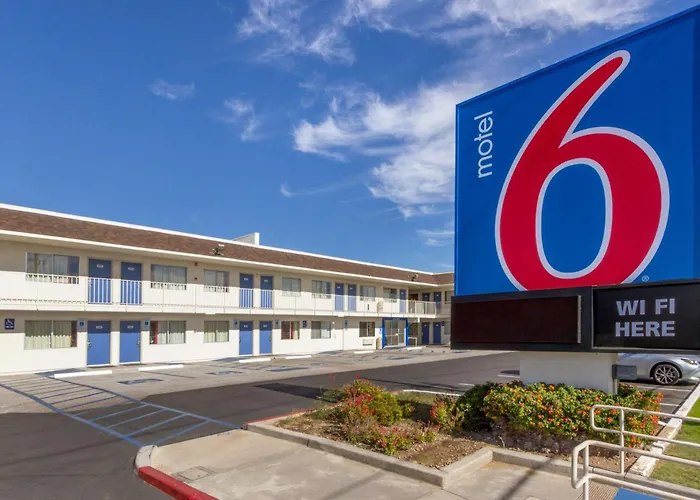 6-phoenix, Az - North Bell Road